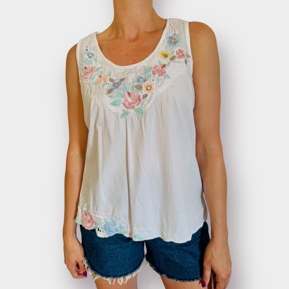 80s Together! White‎ Embroidered Flowers Tank